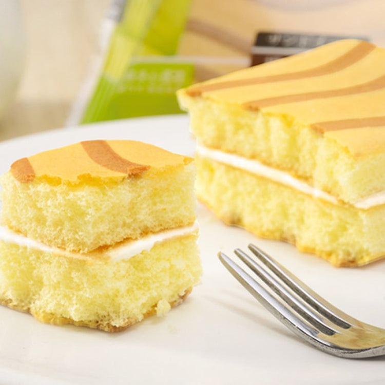 Tiramisu Flavored Filled Cake, Low-Calorie Breakfast or Snack, Guilt-Free Delight with Layers of Coffee and Cream Flavor, Velvety Smooth,Decadent and Indulgen,300g/box
