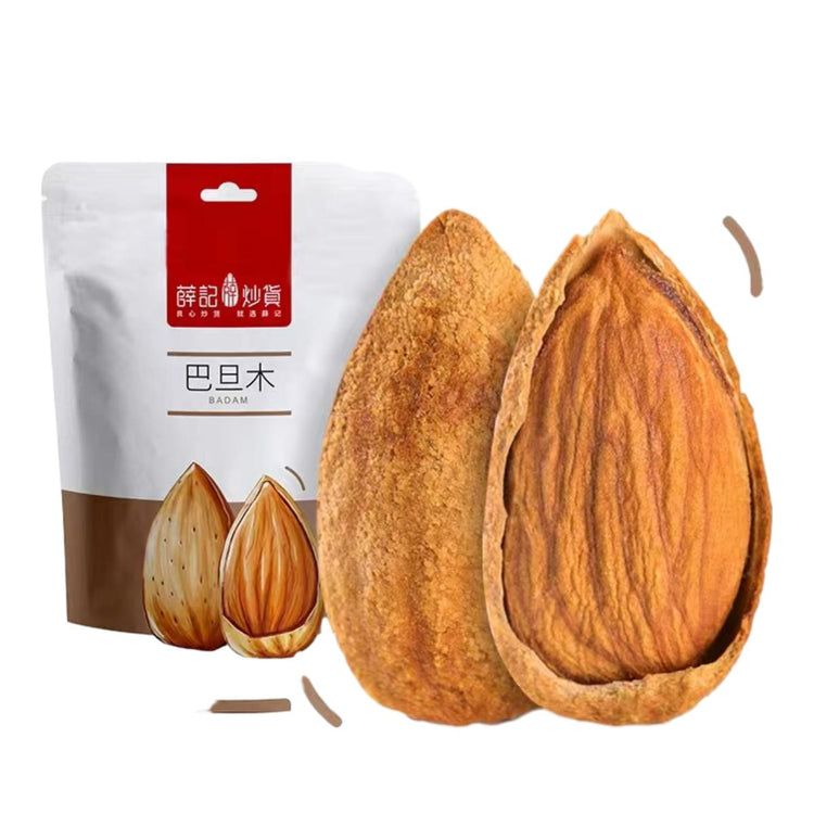 XUEJICHAOHUO a bag of almonds