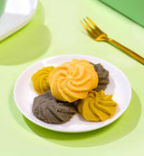 Cookie Butter Biscuits: Matcha Pistachio/Black Sesame/Macadamia Nut Flavors. Crispy & Tasty Shortbread, Ideal Leisure Snacks, 240g per Box.