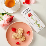 Rose-flavored Butter Cookies. A Romantic Rose Garden on Your Tongue, Locking in the Delicate Scent. Crispy Delight in Every Bite. Leisure Snacks, 52g per Box.