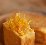 Taiwanese specialties Pineapple Cakes: Crispy crust, soft filling, sweet & delicious, implying "Wanglai" (prosperity). Ideal for gifting with blessings. 10 pieces in a box, 500g total.荣锦本味凤梨酥