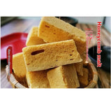 Hand - made honeycomb candy, old - style honeycomb maltose, also known as clinking candy, sugar melon or stove candy. It comes in a bag of 250g.