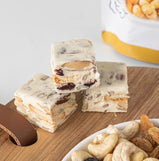 Nuts Mixed flavors Healthy and delicious Variety of family essential leisure snacks 250g/1pk