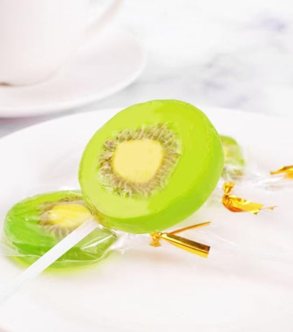 Handcrafted Kiwi-Flavored Lollipops, Vibrant Green Color, A Refreshing Burst of Tropical Fruitiness, Unique Gift Idea, Perfect Party Favors, Casual Snacks for Kids & Adults- 132g/Bag樱木良品奇异果味手工棒棒糖132g