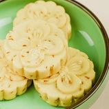 Soft Chewy Osmanthus Cake, Rich Autumn Chestnut Aroma, Delicate Sweetness, Smooth Fragrant Texture, Classic Chinese Pastry, Festive Gifting or Everyday Tea Companion, 190g